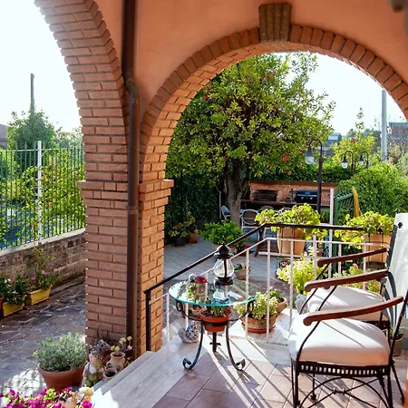 La Casa Nei Castelli 住宿加早餐酒店 *